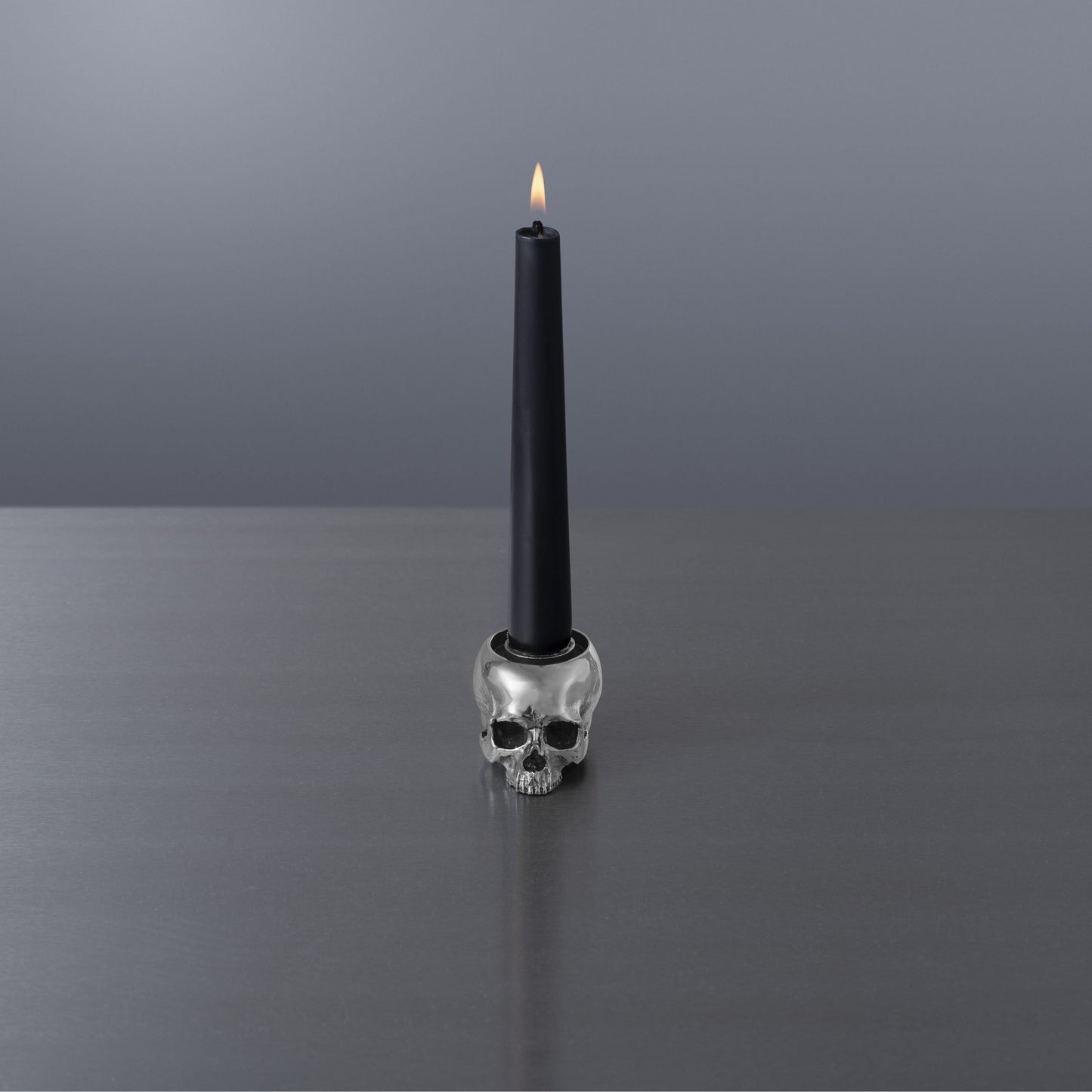 SKULL CANDLE HOLDER / TRAVIS BARKER / STEEL