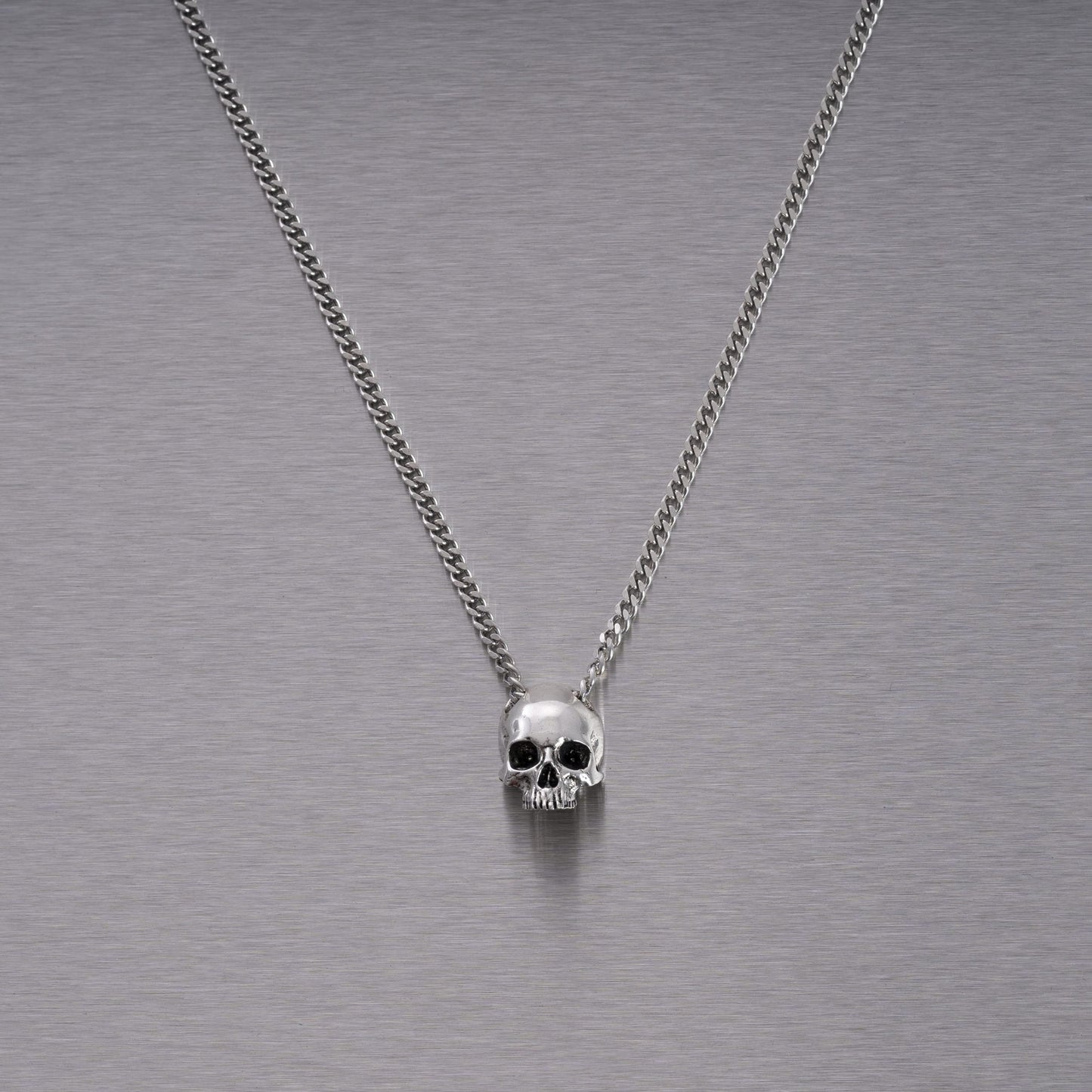 SKULL NECKLACE / TRAVIS BARKER / Silver or brass